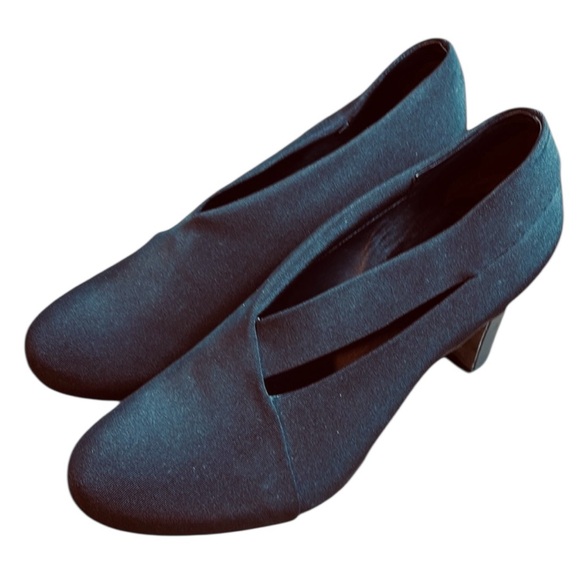 Eileen Fisher Peek Stretch Grosgrain Heels Size 7 - Picture 4 of 7